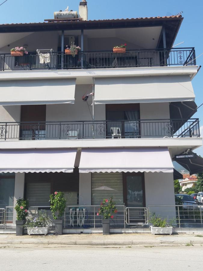 Soula'S Sunshine Big Apartment Nea Karvali Luaran gambar